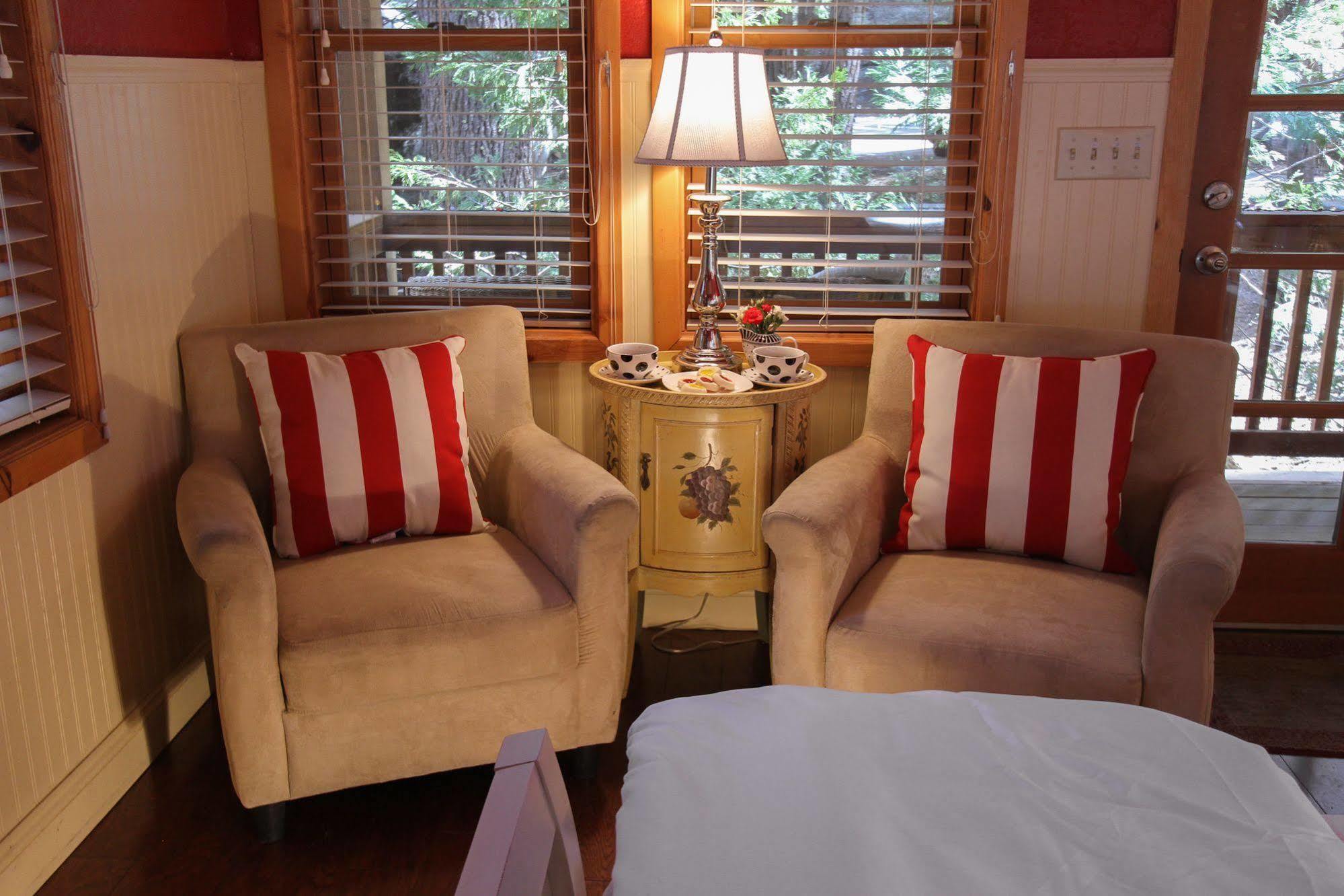 Elliott House Boutique Inn Shaver Lake Exterior photo